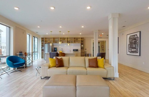 Downtown Apartment | Elegant Home
