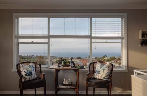 Devonport House | Elegant Home with Coastal Views