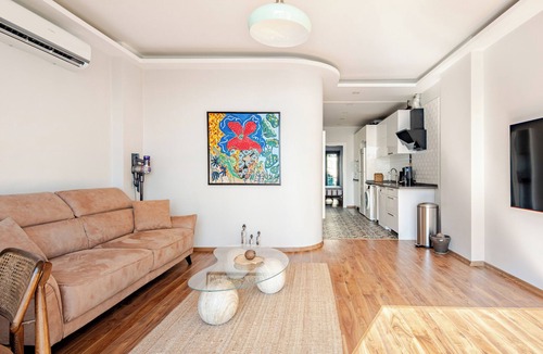 Ortakoy Apartment | Elegant Home with Iconic Bosphorus View