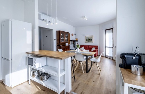 Rogolo House | Elegant House Between Lake and Mountains