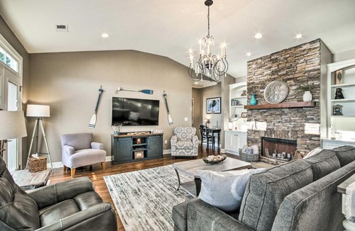 Cross Hill House | Elegant Lakefront Gem w/Dock + Sunset Views!