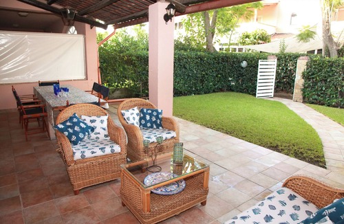 Tonnarella Villa | Elegant Sicilian-style villa in the Marina di Portorosa marina