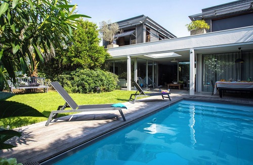 Talence House | Elegant spacious house with swimming pool near Bordeaux