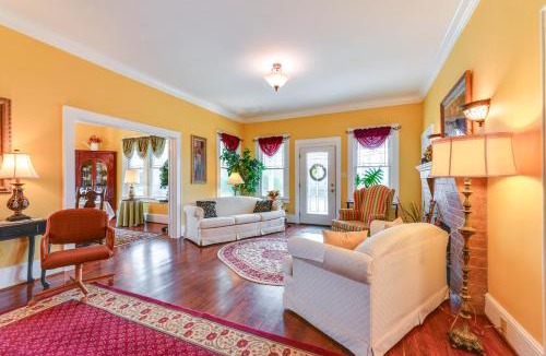Lincolnton House | Elegant + Spacious Retreat ~ 18 Mi to Lake Norman!