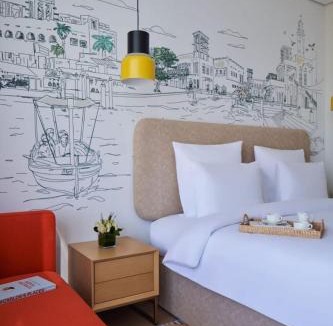 Jumeirah Village Triangle Apartment | Elegant Studio Apartment with Marina View JVT
