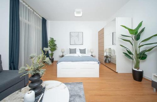 Dubai Apartment | Elegant Studio at Arabian Gate - Dubai Silicon Oasis, with Pool & Free Parking