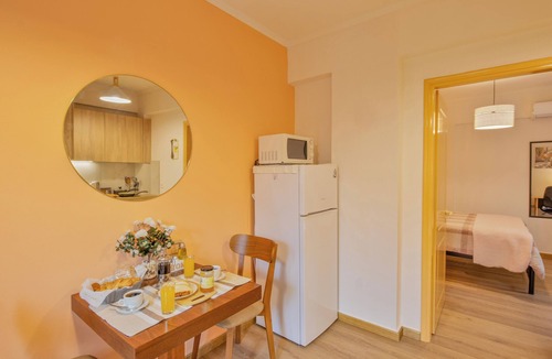 Kontokali Apartment | Elegant Studio for Quiet Holidays with Swimming Pool & Large Garden