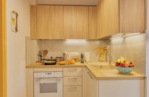 Kontokali Apartment | Elegant Studio for Quiet Holidays with Swimming Pool & Large Garden