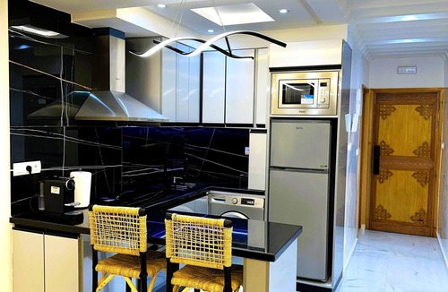 L'Ocean Apartment | Elegant studio near the beach, Four Seasons, and tramway - Rabat center