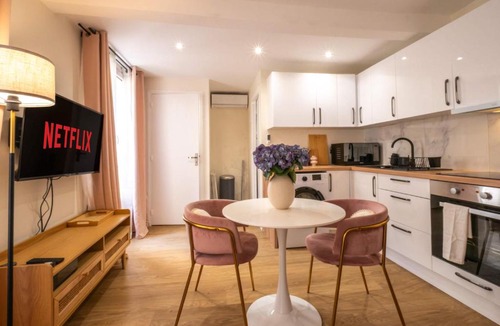 Notre-Dame-des-Champs Apartment | Elegant Studio Steps from Le Bon Marche