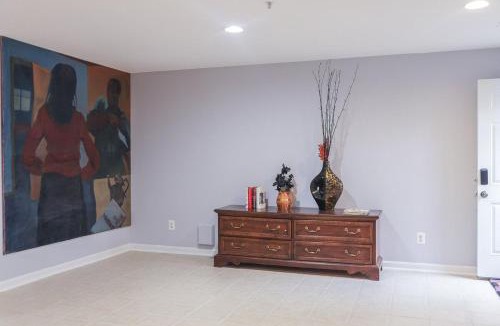 Seabrook Apartment | Elegant Studio Suite - Near DC & Top Attractions