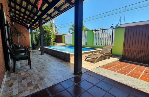 Raul Cury House | Elegant with a fireplace, swimming pool, gourmet area, billiards, Wi-Fi, Smart TV.