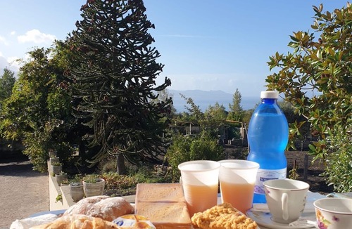 Trecase House | Elegante Villa Posta tra i Percorsi del Parco Nazionale del Vesuvio