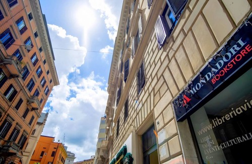 Sallustiano House | Elegantis.it Milos Suite Apartment - Your Chic Retreat in Central Rome