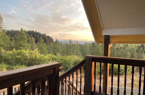 Eugene Apartment | Elegantly appointed guest apartment at Silly Goose Farm in Eugene, Oregon.