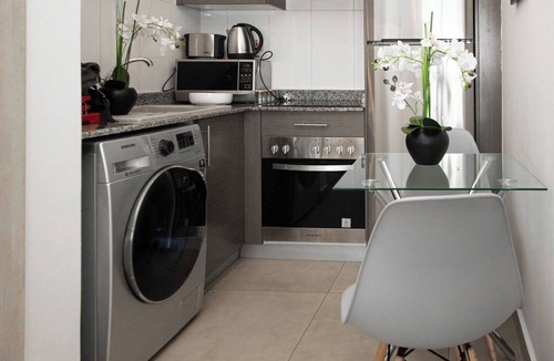 Accra House | Elegantly designed one bedroom apartment @ Gallery