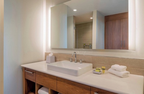 Downtown Fort Lauderdale Hotel | Element by Marriott Fort Lauderdale Downtown