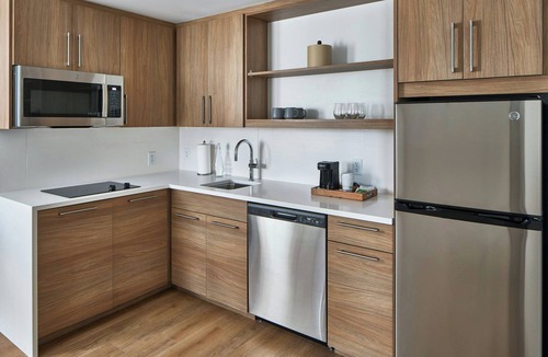 Dunwoody Hotel | Element by Marriott Atlanta Perimeter Center