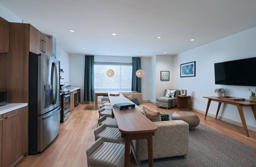 Las Colinas Hotel | Element by Marriott Dallas Las Colinas