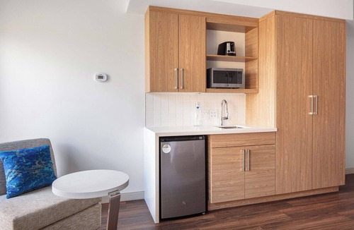 Iowa City Hotel | Element by Marriott Iowa City
