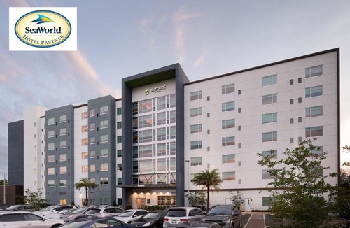 Williamsburg Hotel | Element by Marriott Orlando at SeaWorld