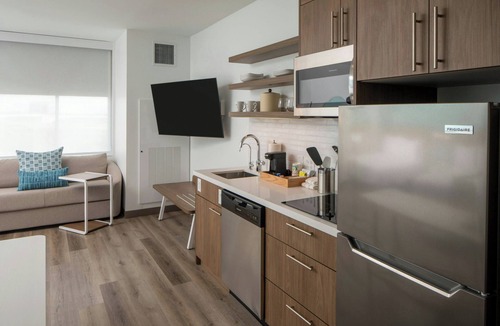 Indianapolis Hotel | Element by Marriott Indianapolis Carmel