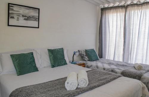 Luderitz Hostel | Element Riders Place Backpackers