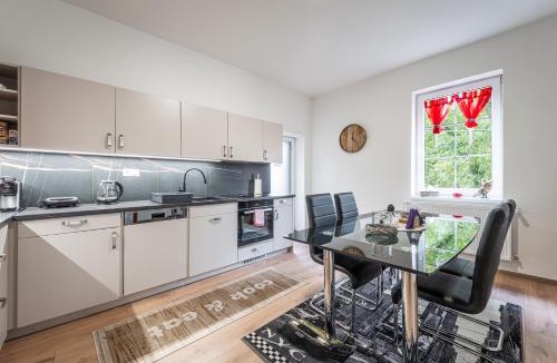 Bozicany Apartment | Elements Apartments & Renata