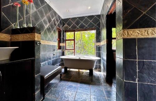 Bela-Bela Villa | Elements Bush Villa 18