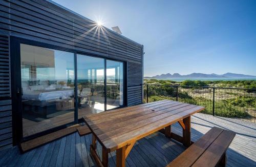Dolphin Sands House | Elements - Freycinet Holiday Houses