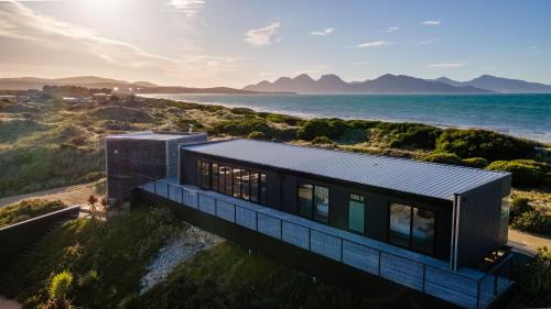 Dolphin Sands House | Elements - Freycinet Holiday Houses