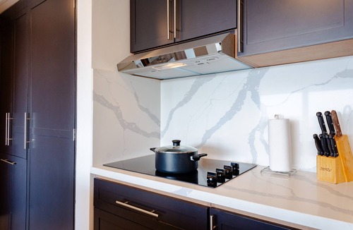 El Pedregal Hotel | Elements Penthouse 23 3 Bedroom Condo by RedAwning