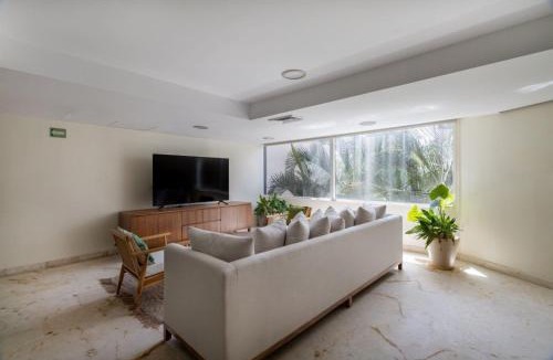 Zazil-ha Apartment | Elements Penthouse 21 condo