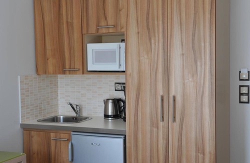 Khalandrion House | Elements Rooms and Apartments