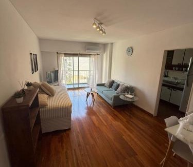 Colegiales Apartment | Elena