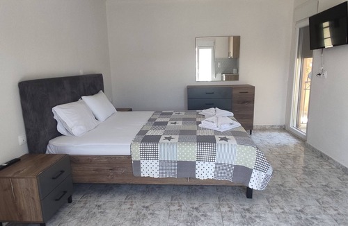 Anaxos Apartment | Elena