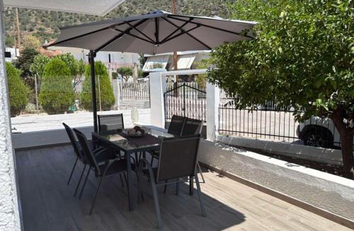 Vromolimni House | Elena's House