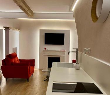 Sutri Apartment | Elena's Suite