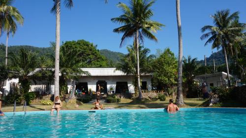 Bai Lan Resort | Elephant Bay Resort