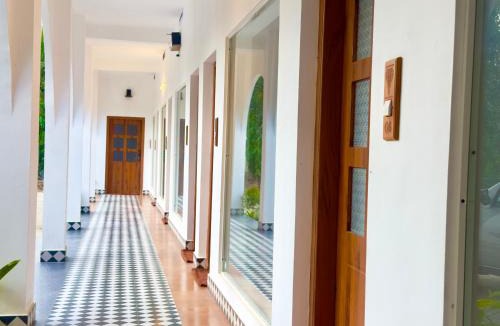 Sulthan Bathery Resort | Elephant House The Royal Resorts & Villas