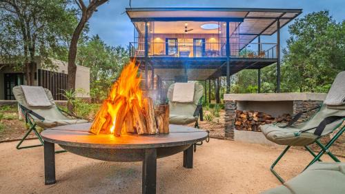 Belfast Cabin | Elephant Point
