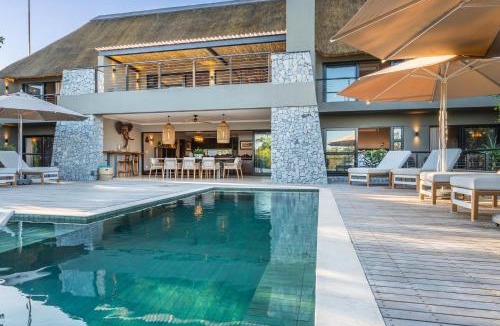 Belfast Cabin | Elephant Point