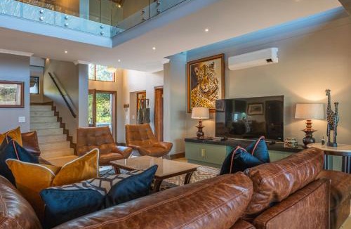 Belfast Cabin | Elephant Point