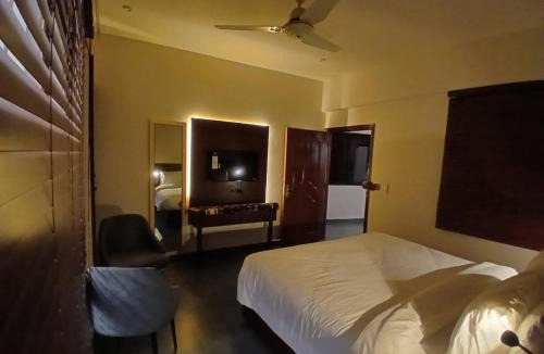 D.H.A. Apartment | Elet Express Apartment