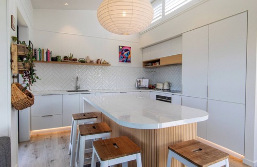 St. Clair Apartment | Elevated Architectural Home With Sea And Garden Views In St Clair