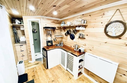Todd Cabin | Elevated Getaway: Exclusive Tiny House with Hot Tub and Deck Views in Todd, NC