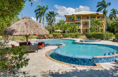 Cocoplum Condo | Elevated Sea View: Second Floor Condo 121, 3BR/2BA
