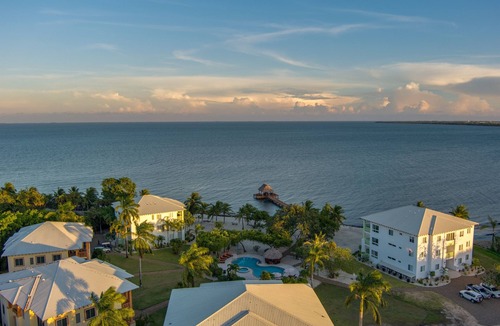 Cocoplum Condo | Elevated Sea View: Second Floor Condo 121, 3BR/2BA