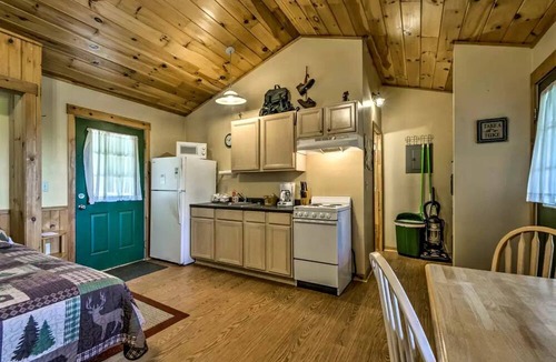 Bryson City Cabin | Elevated Tree Cabin in the Woodlands on the Nantahala River, North Carolina