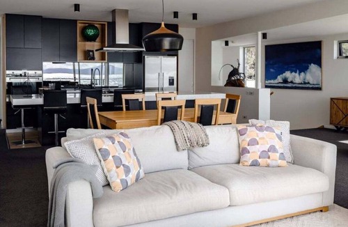 Bicheno House | Elevation - Complete Waterfront!